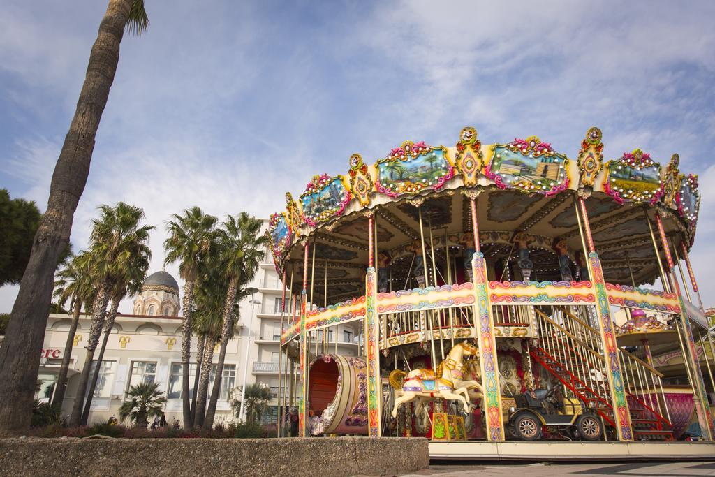 Village Vacances Le Lion De Mer Saint-Raphael  Bagian luar foto