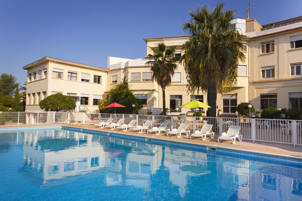 Village Vacances Le Lion De Mer Saint-Raphael  Bagian luar foto