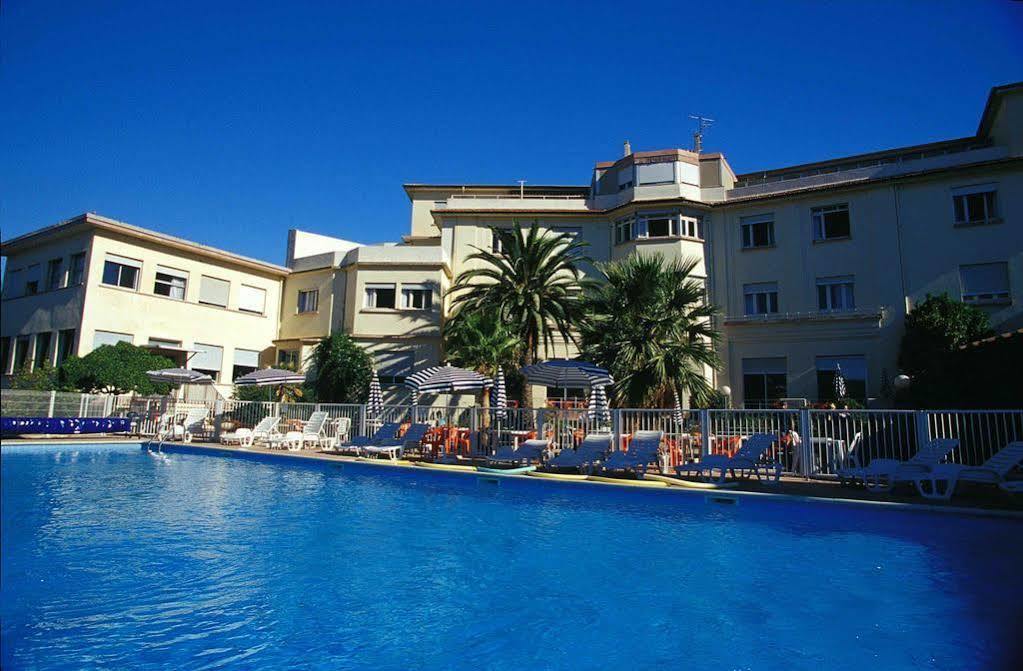 Village Vacances Le Lion De Mer Saint-Raphael  Bagian luar foto